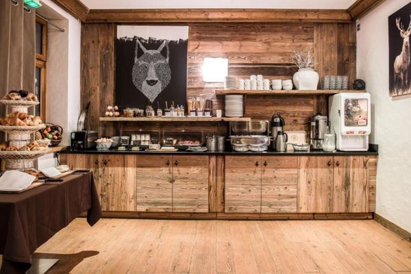 Aravis Range: St Jean de Sixt to Lake Annecy - 7 Days food